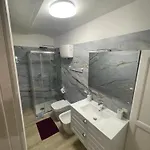 Sweet Apartment *