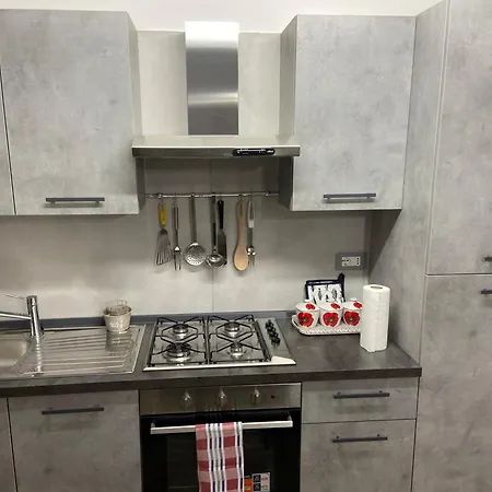 Sweet 아파트 폴리뇨